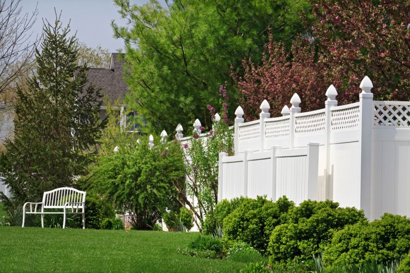 Vinyl Fence with Lattice Top